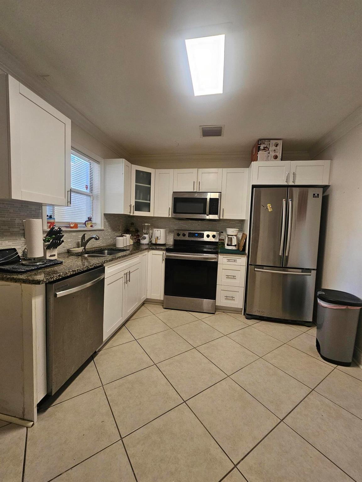 SOUTHERN COURTYARD TOWN H - Residential