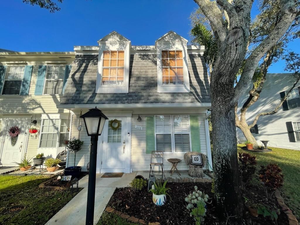 Photo of 408 Georgian Park Drive, Jupiter, FL 33458 (MLS # R10994777)