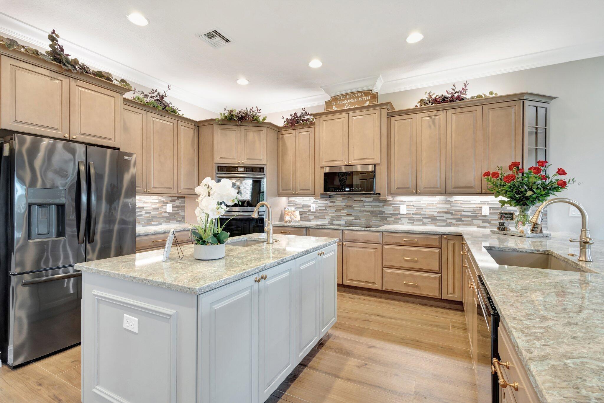 7715 Maywood Crest Drive