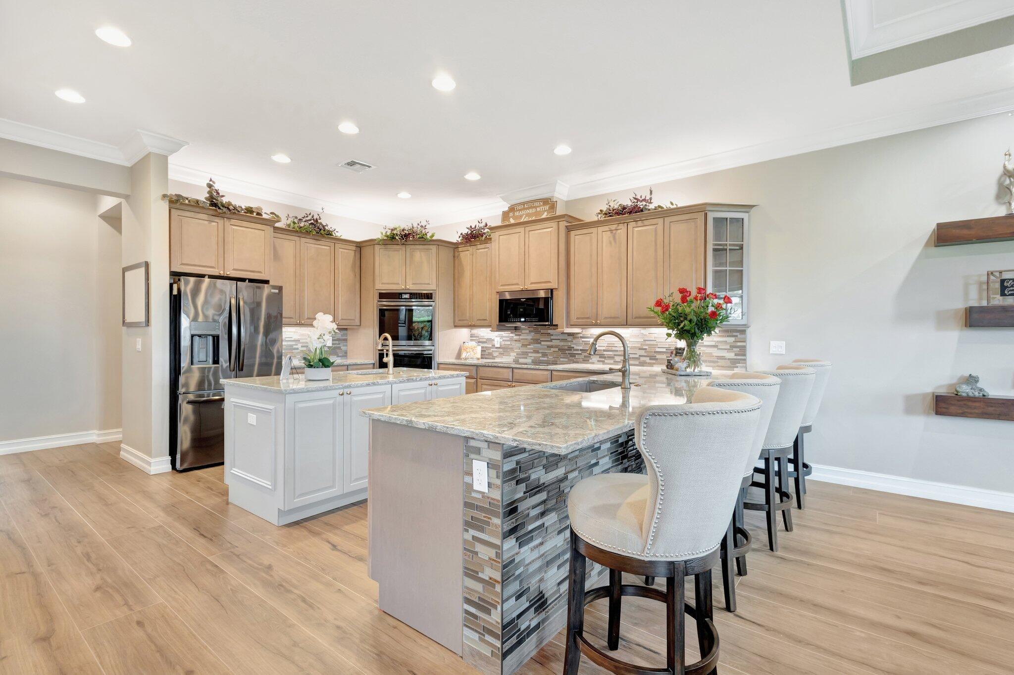 7715 Maywood Crest Drive