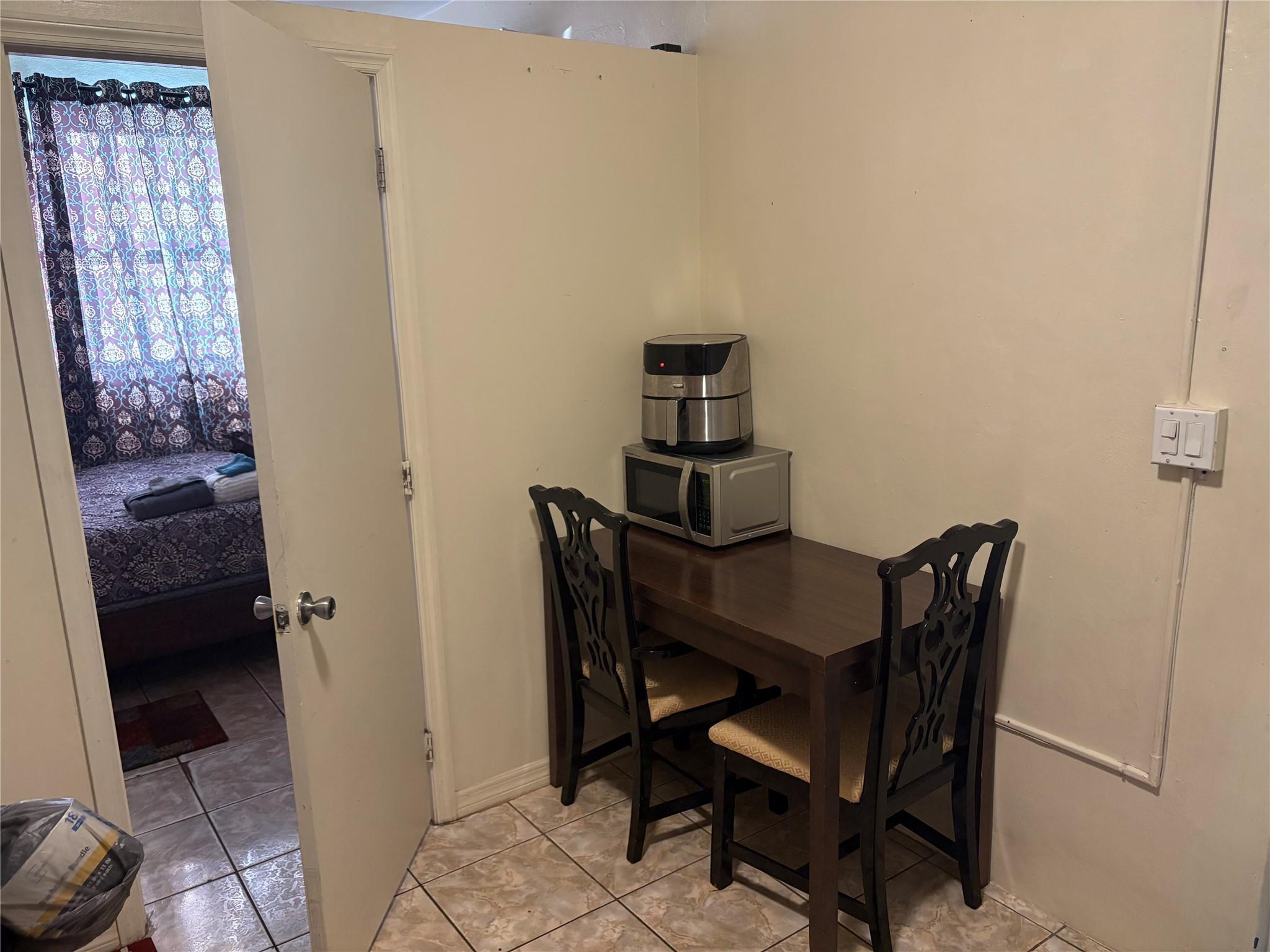 Myrtle Grove 1st Add - Residential Lease