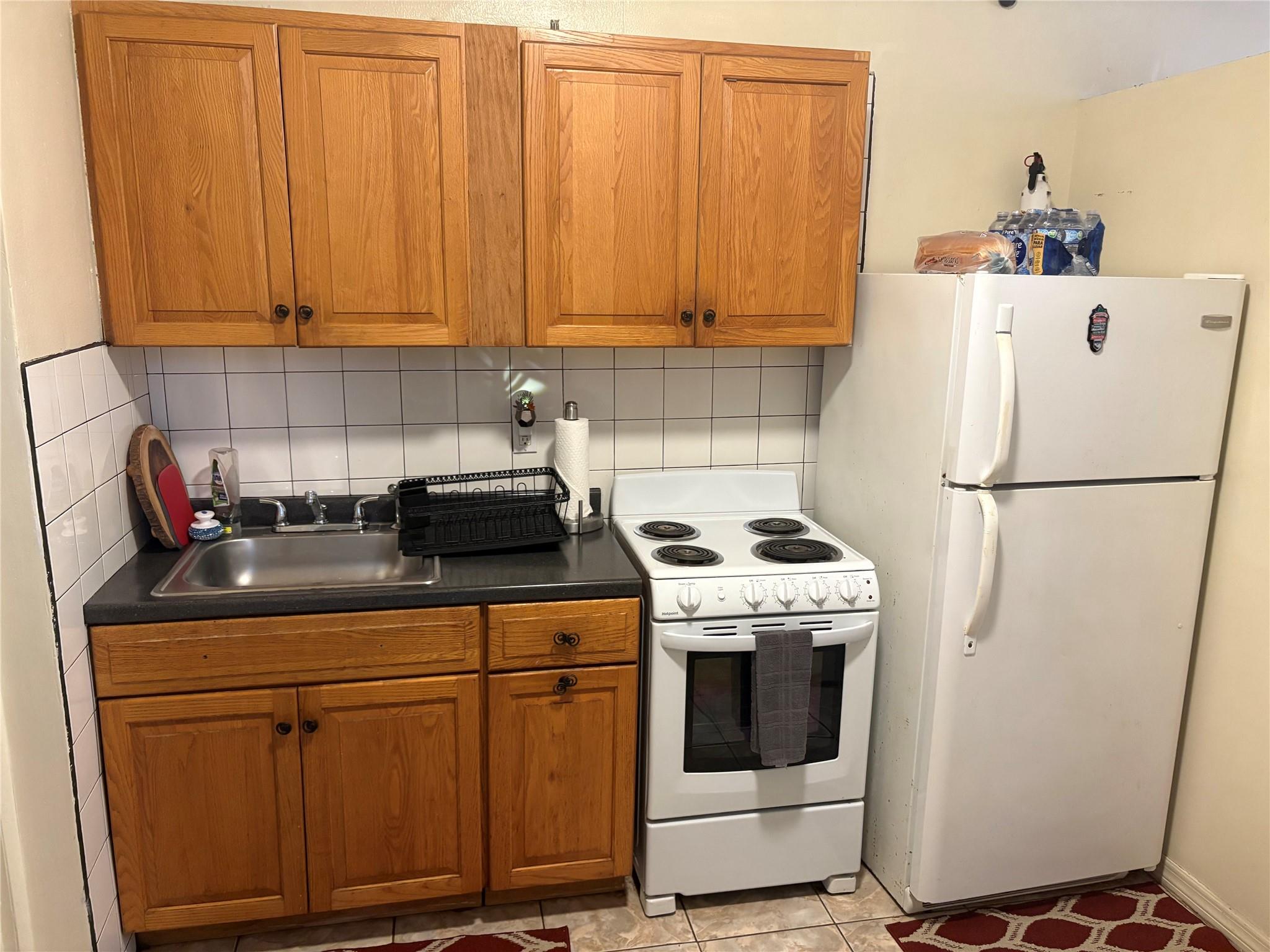 Myrtle Grove 1st Add - Residential Lease