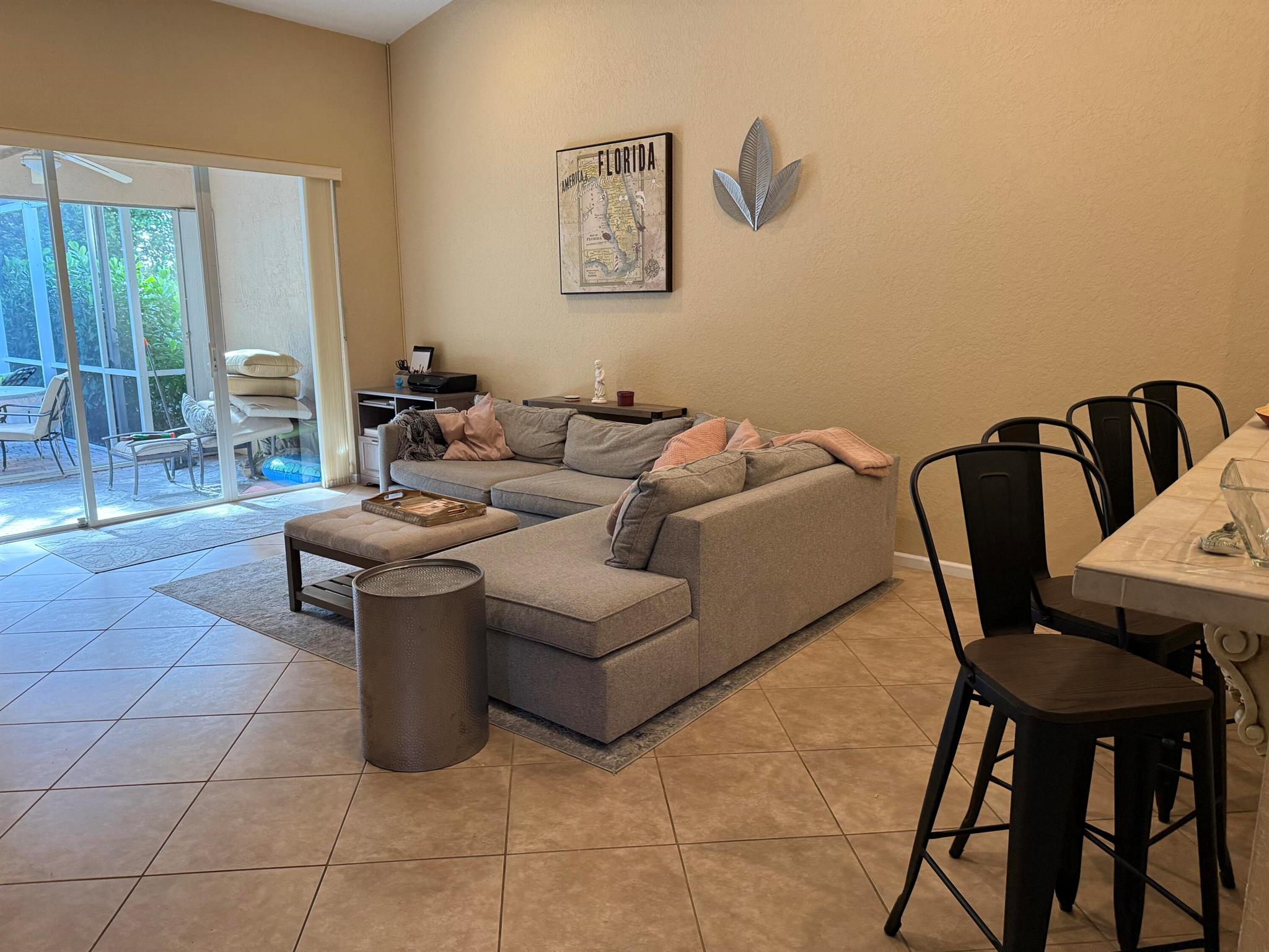 328 W Coral Trace Circle W