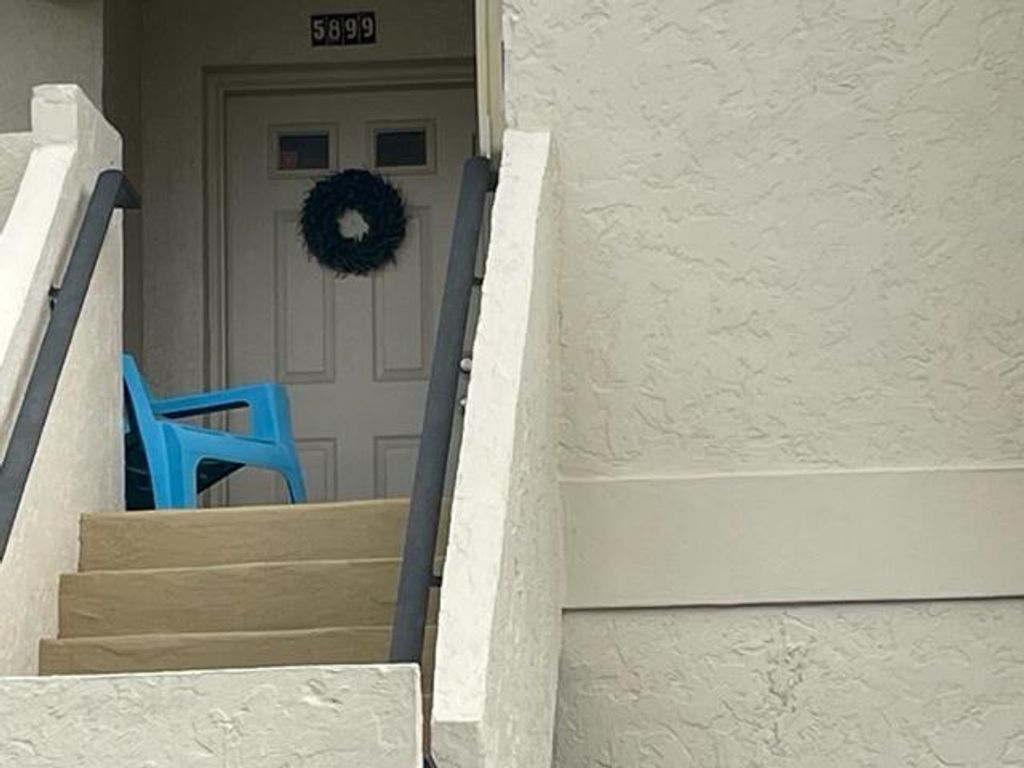 Photo of 5899 Parkwalk Drive, Boynton Beach, FL 33472 (MLS # B26010792)