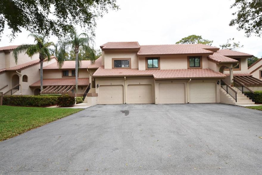 FURNISHED ONLY 2 BEDROOM, 2 BATHROOM CENTRALLY LOCATED COACH HOUSES.  SECOND FLOOR SPOTLESS UNIT THAT BACKS UP TO THE PRESERVE.  SPLIT BEDROOM FLOOR PLAN, VAULTED CEILINGS IN LIVING ROOM, DINING ROOM AND MASTER BEDROOM.  MASTER SUITE OFFERS PRESERVE VIEWS.  1 CAR GARAGE.  WASHER AND DRYER IN UNIT.  RENT INCLUDES BASIC CABLE AND WATER.  TWO POOLS, TENNIS CENTER NEXT DOOR.  WALK TO TOWN CENTER MALL.  WILL CONSIDER ONE SMALL PET UNDER 30 LBS WITH NONREFUNDABLE $500 DEPOSIT.  EXCELLENT CREDIT A MUST (700 PLUS). ABSOLUTELY NO STUDENTS OR ROOMMATE PLEASE.  ALL OFFERS CONSIDERED *measurements and information may not be accurate*