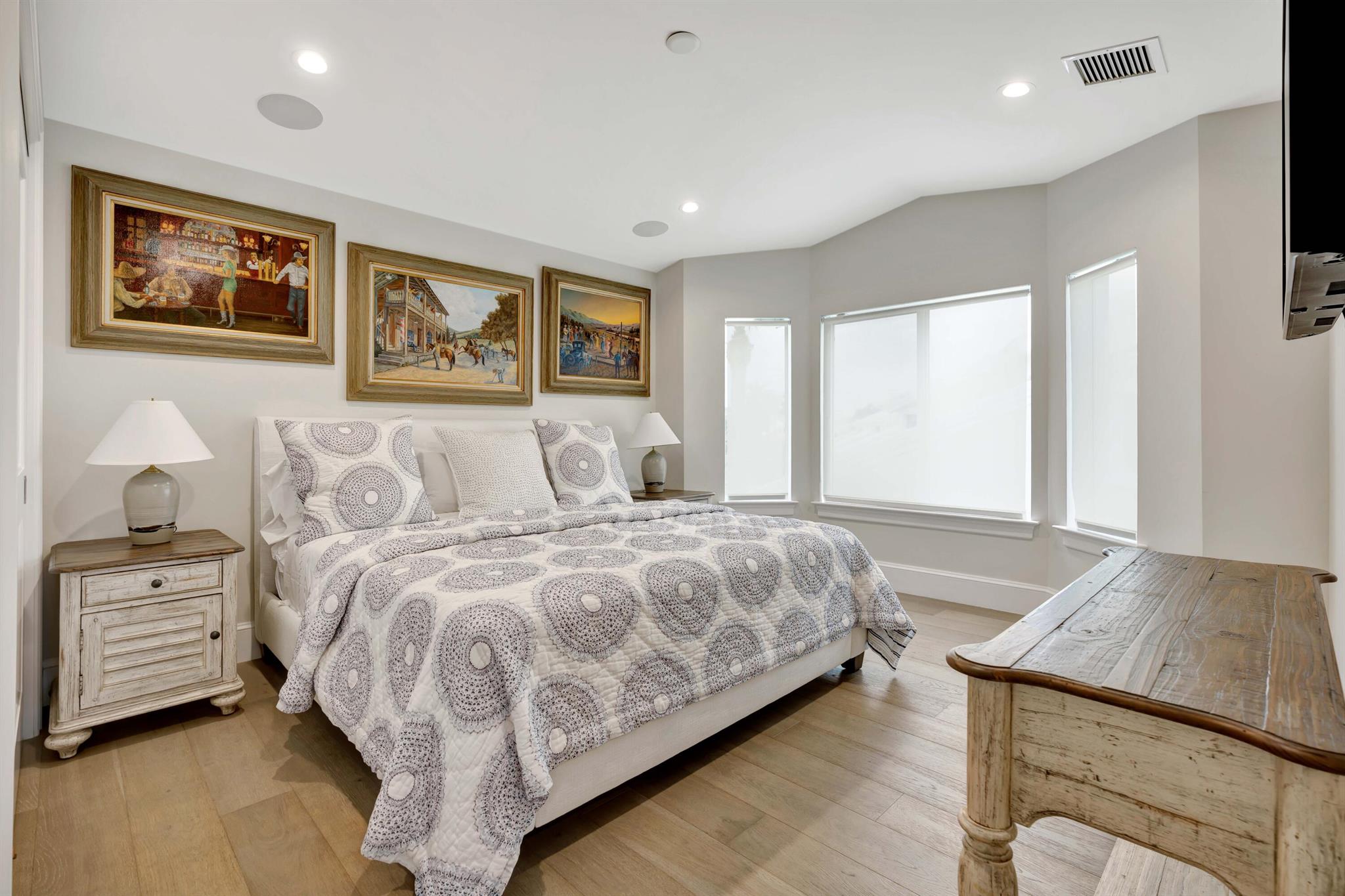 Admirals Cove - Residential