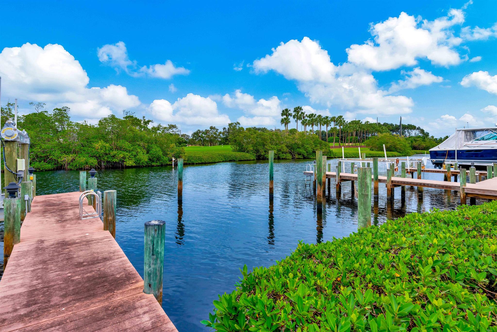 Admirals Cove - Residential