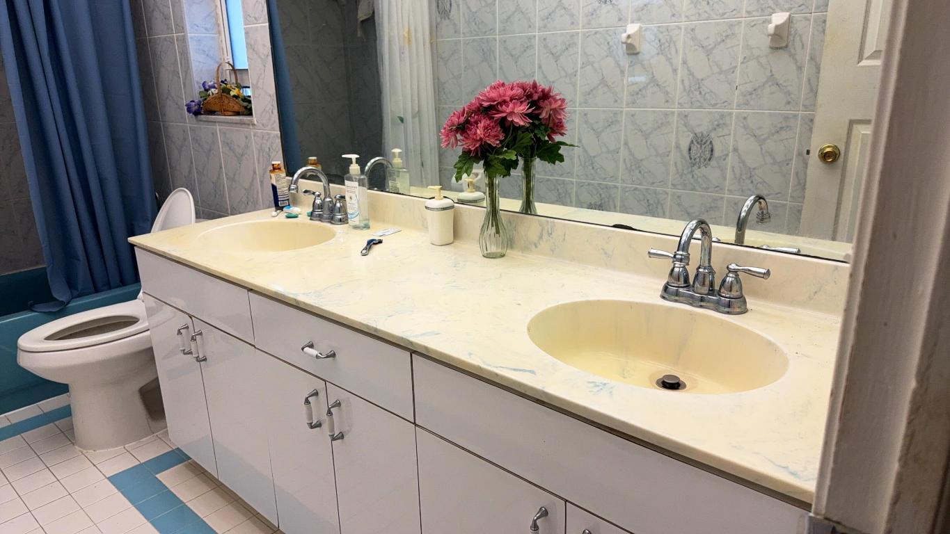 THE DELLS - Residential