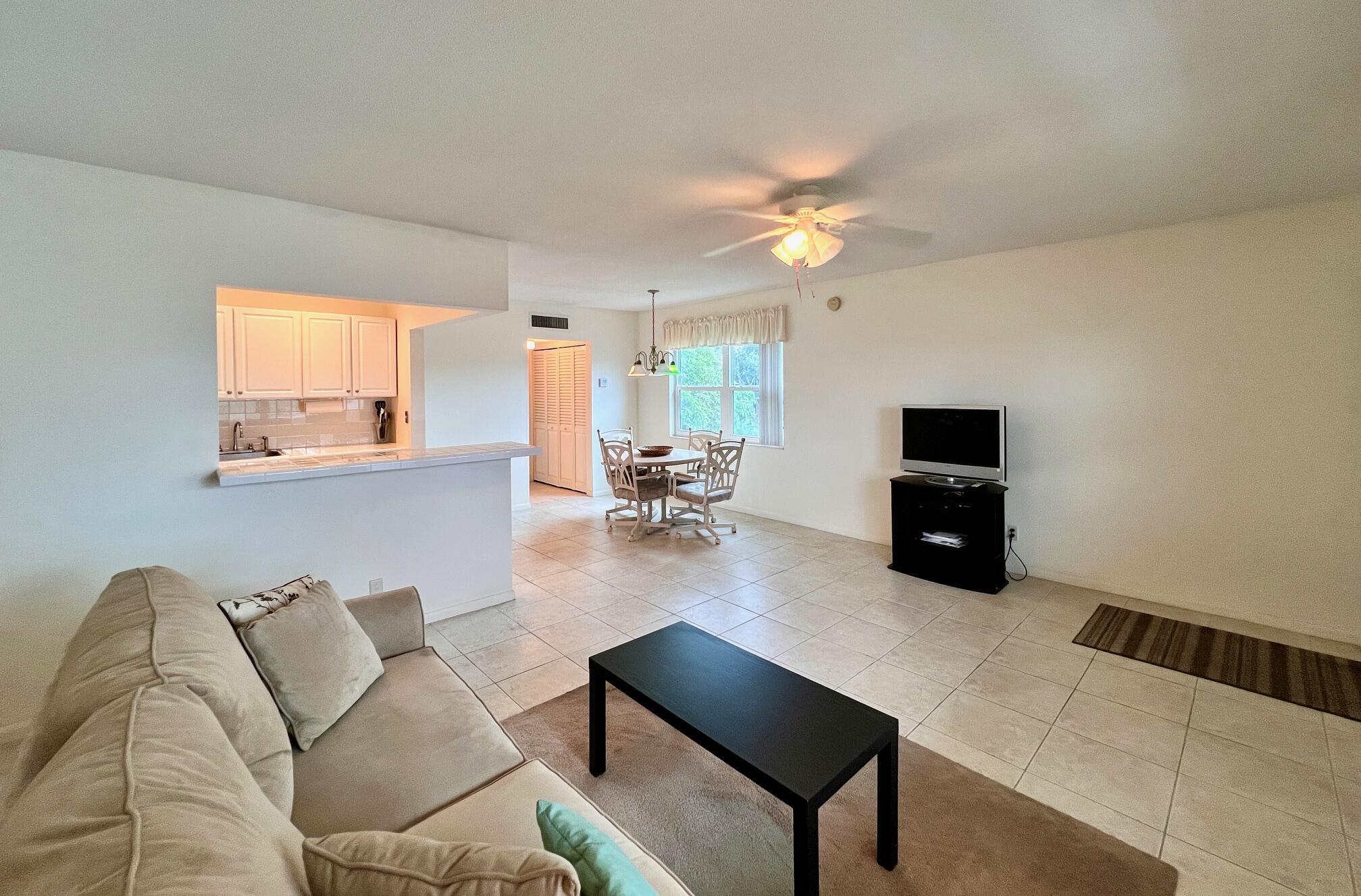93 Norwich D, West Palm Beach, FL, 33417/$79,900 1 93 Norwich D