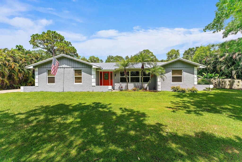 Photo of 17886 Bridle Lane, Jupiter, FL 33478 (MLS # R10899833)