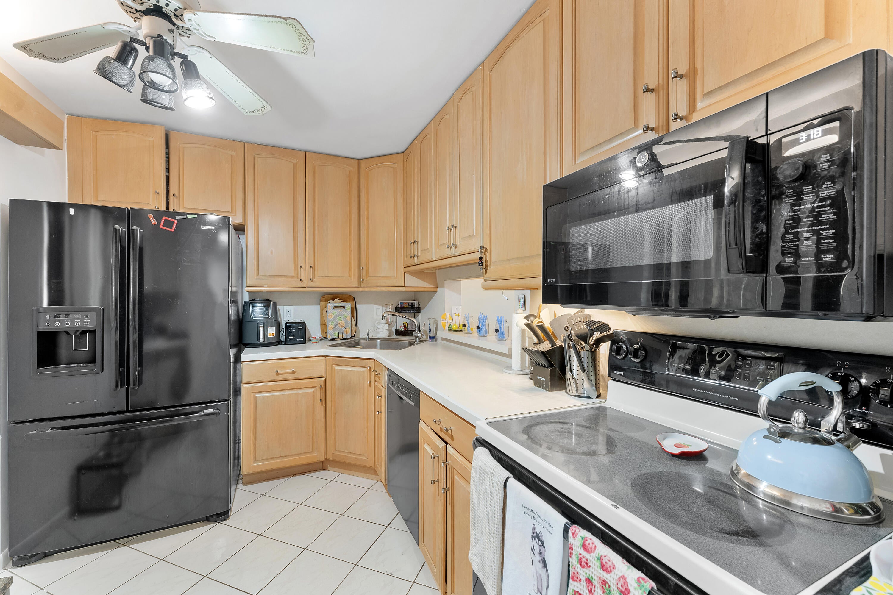 5280 Las Verdes Circle 124