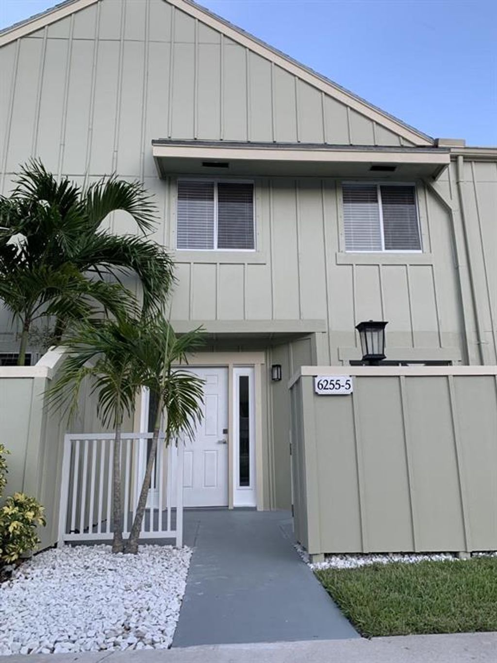 Photo of 6255 Riverwalk Lane Lane #5, Jupiter, FL 33458 (MLS # R10735170)