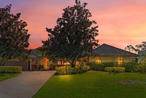 Photo of 6606 Wood Lake Road, Jupiter, FL 33458 (MLS # B26052482)