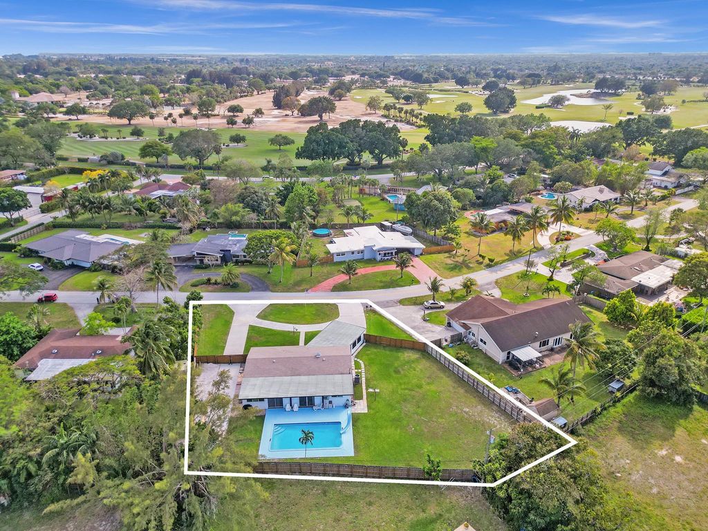 Photo of 4421 SW 1st Street, Plantation, FL 33317 (MLS # F10432842)