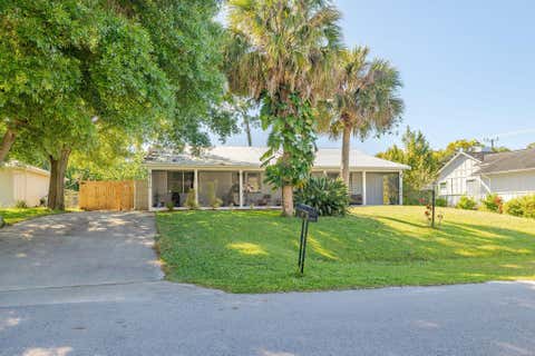 Property photo of 1415 Sw 16th Ct Court Sw, Vero Beach, FL 32962