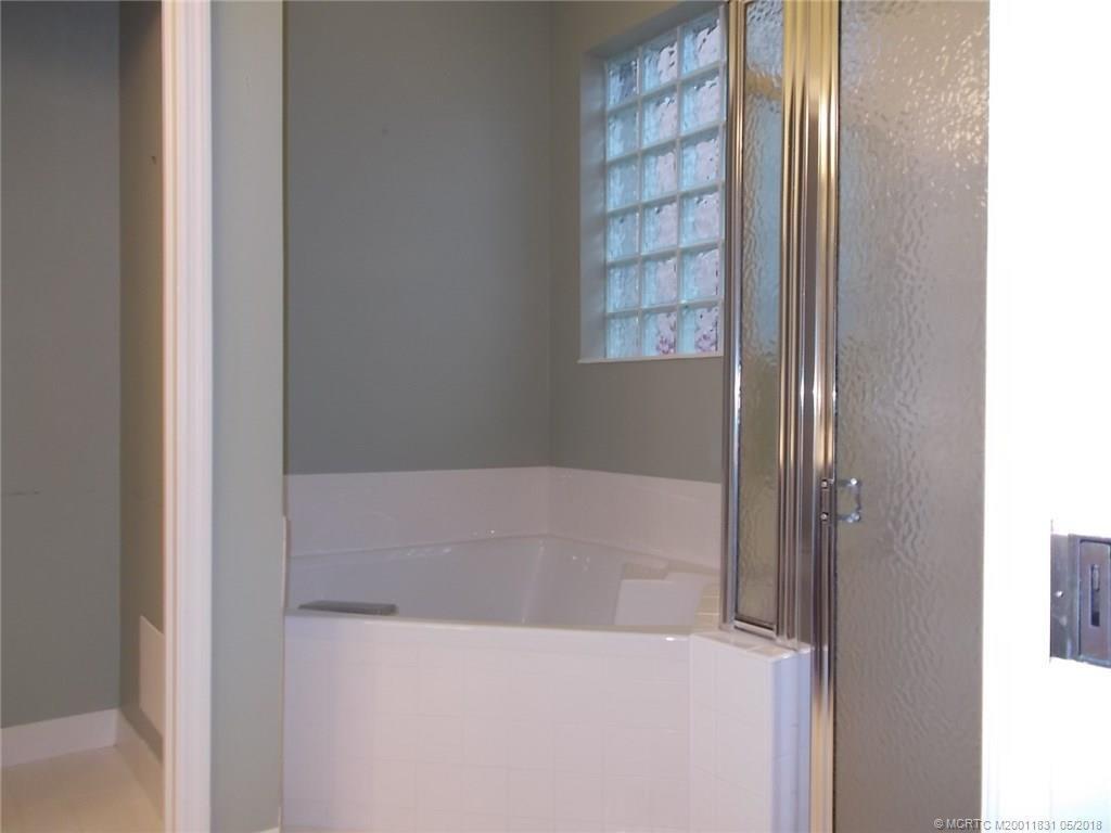 CHARTER CLUB AT MARTIN DOWNS - Residential