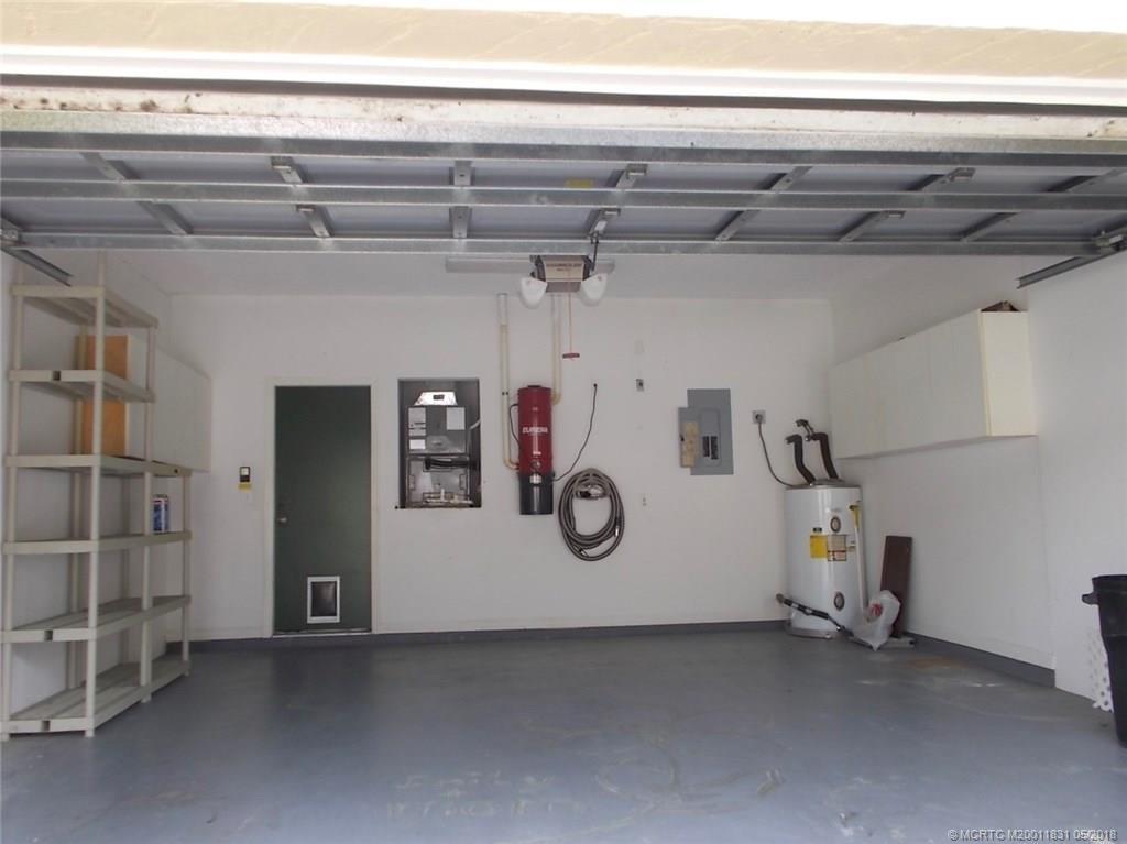 CHARTER CLUB AT MARTIN DOWNS - Residential