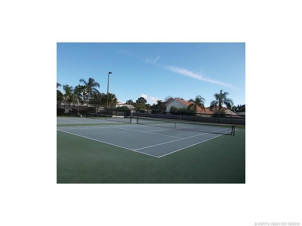 CHARTER CLUB AT MARTIN DOWNS - Residential