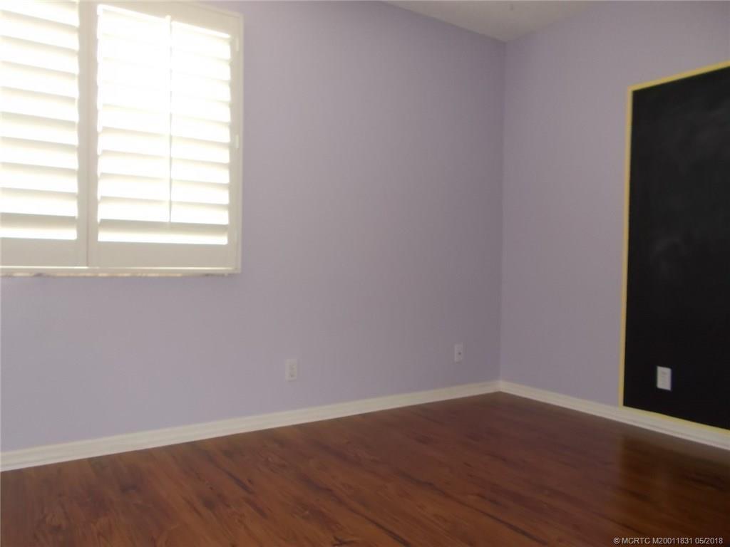 CHARTER CLUB AT MARTIN DOWNS - Residential