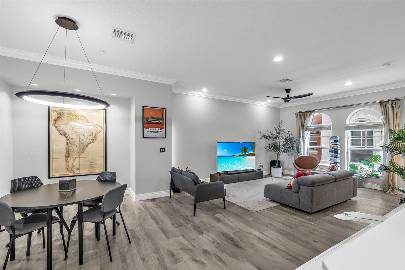 VILLA MEDICI CONDO - Residential