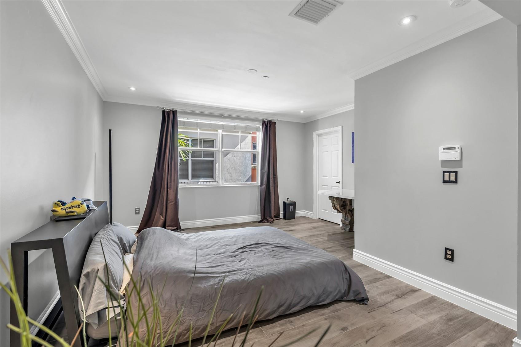 VILLA MEDICI CONDO - Residential