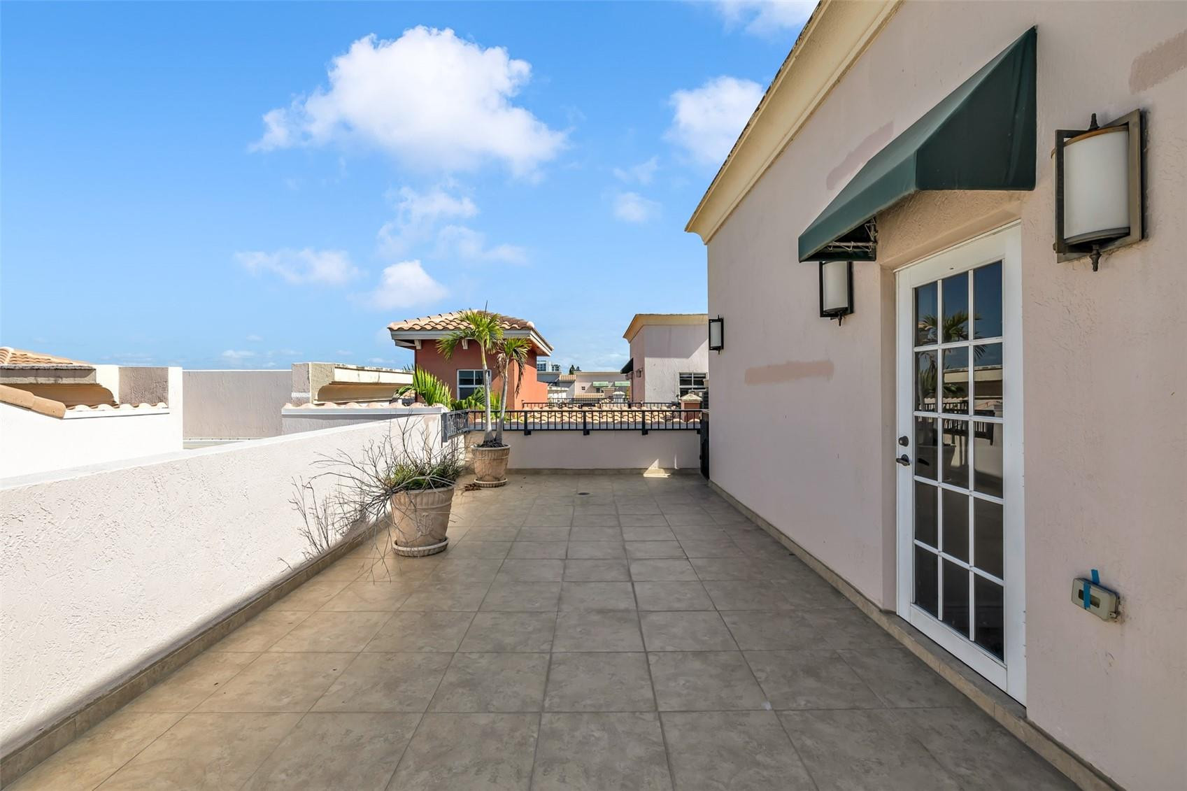 VILLA MEDICI CONDO - Residential