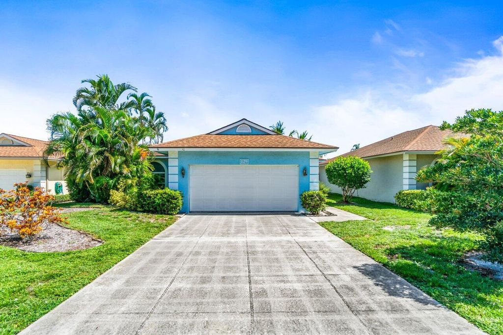 Photo of 129 Sims Creek Lane, Jupiter, FL 33458 (MLS # R11006081)