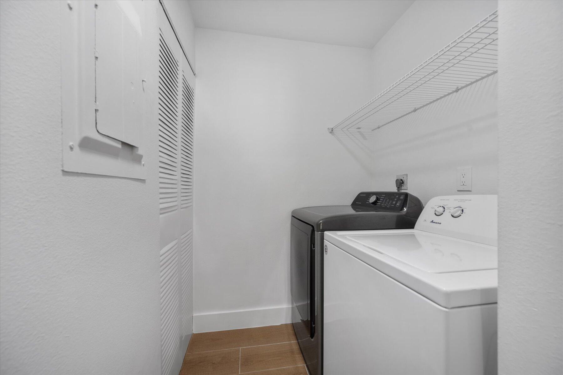 SHORES AT WELLINGTON II COND DECL FILED 2-27-86 IN - Residential