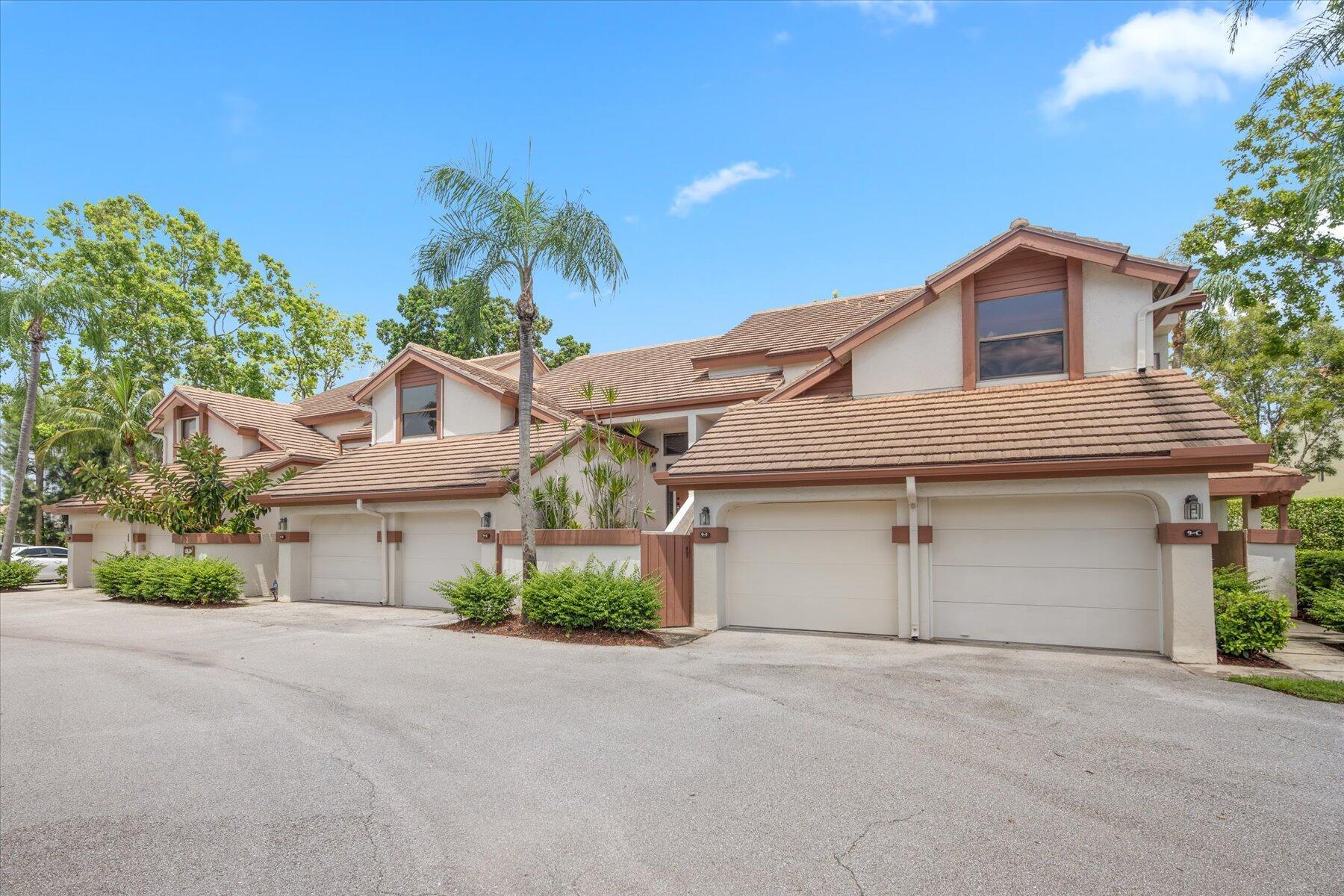 SHORES AT WELLINGTON II COND DECL FILED 2-27-86 IN - Residential