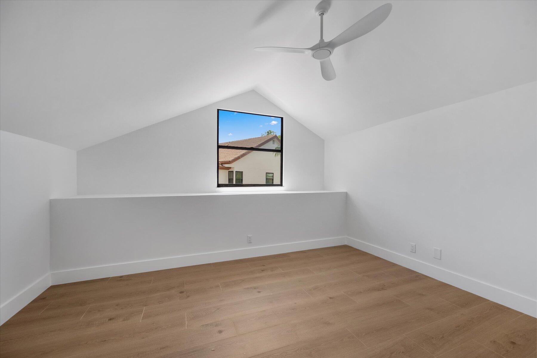 SHORES AT WELLINGTON II COND DECL FILED 2-27-86 IN - Residential