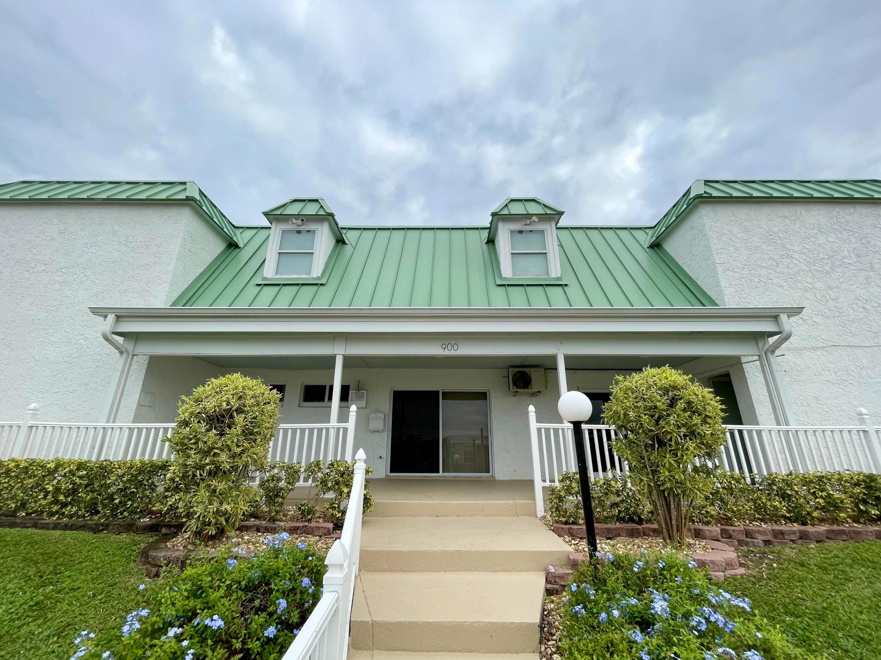 YOGI-BY-THE-SEA CONDO - Residential