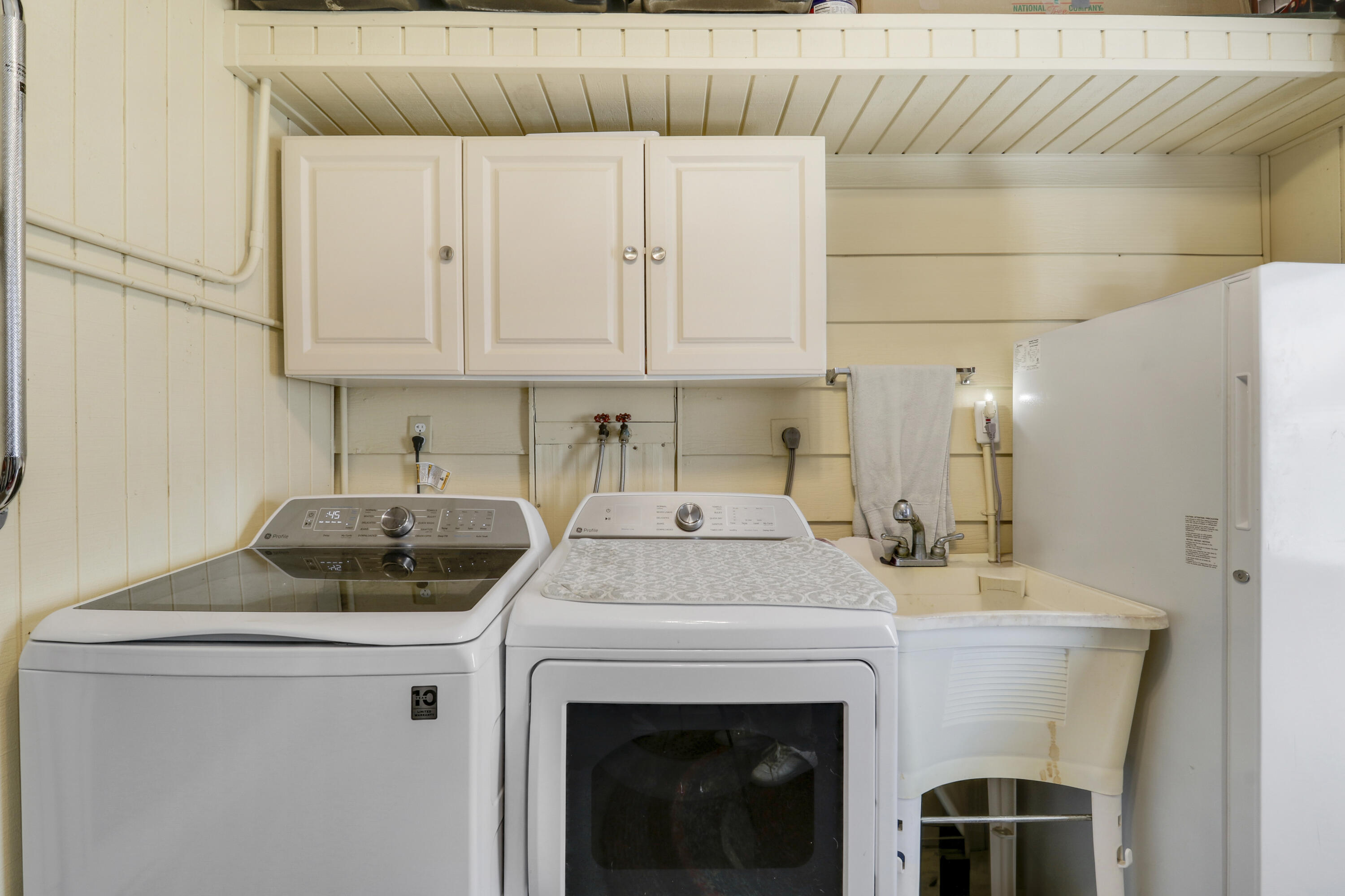 CAMBRIDGE AT HERITAGE RIDGE - Residential