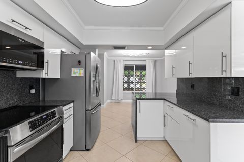 Tiny photo for 5281 SW 4th Court, Plantation, FL 33317 (MLS # B26016767)