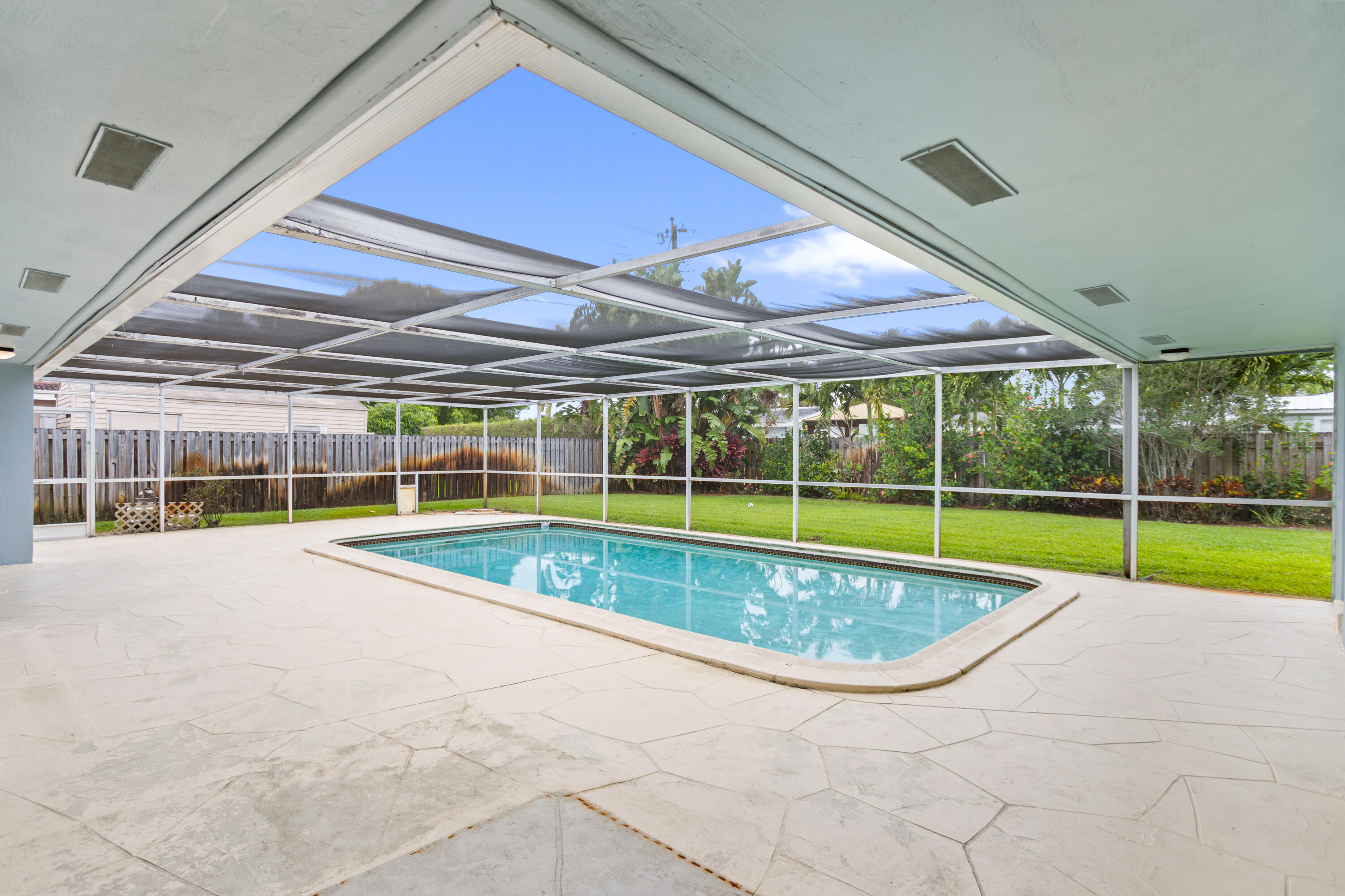 PLANTATION PARK 6TH ADD DIV - Residential