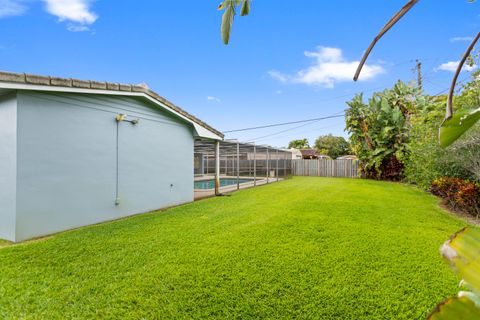 Tiny photo for 5281 SW 4th Court, Plantation, FL 33317 (MLS # B26016767)