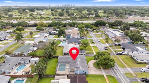 Tiny photo for 5281 SW 4th Court, Plantation, FL 33317 (MLS # B26016767)