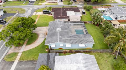 Tiny photo for 5281 SW 4th Court, Plantation, FL 33317 (MLS # B26016767)