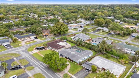 Tiny photo for 5281 SW 4th Court, Plantation, FL 33317 (MLS # B26016767)