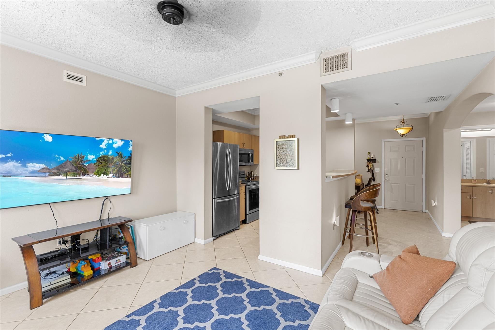 533 NE 3rd Ave 243
