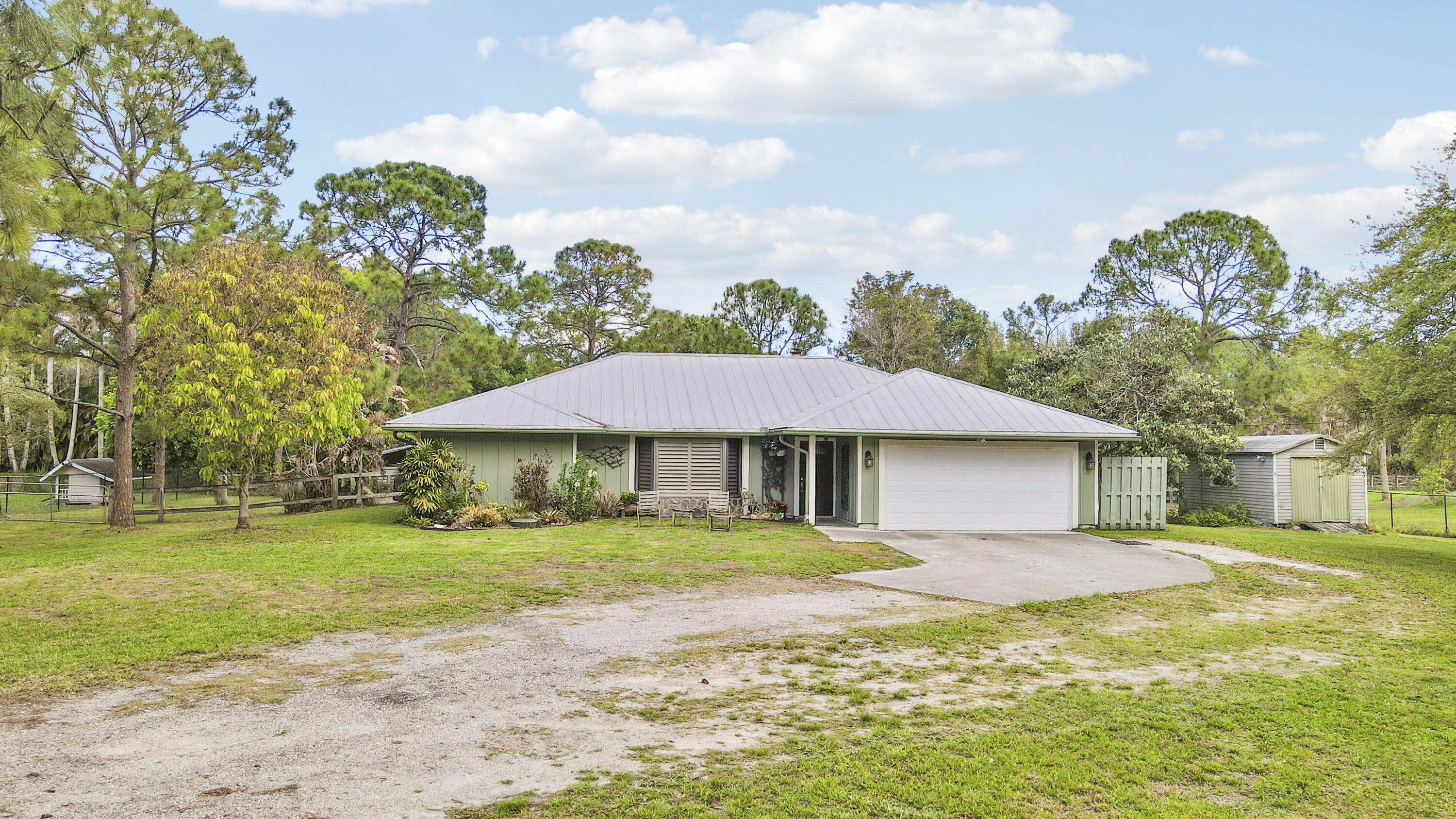 10173 N 150th Ct Court N