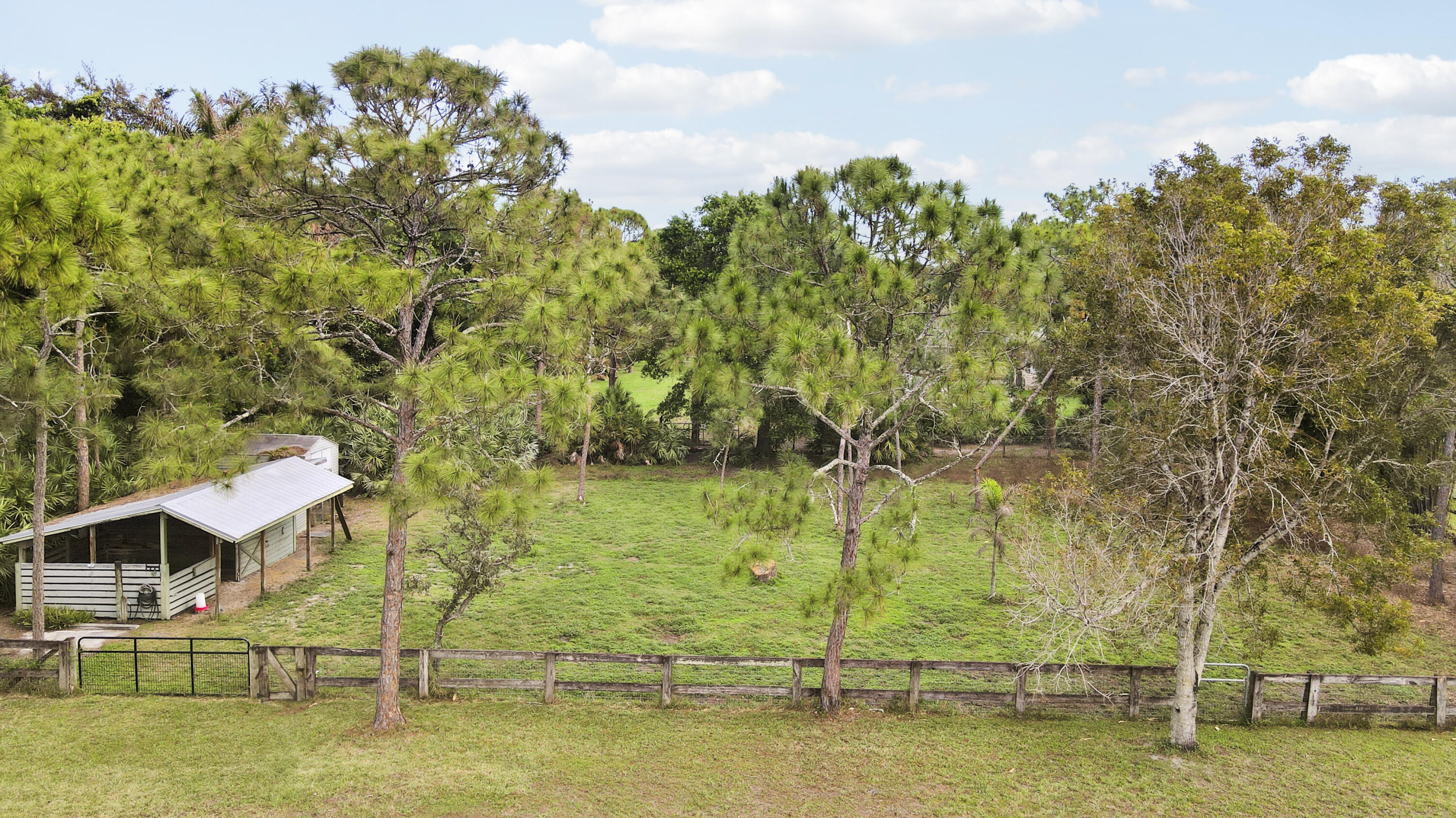 10173 N 150th Ct Court N