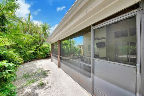 Tiny photo for 5529 Lakeview Mews Terrace, Boynton Beach, FL 33437 (MLS # B26006344)