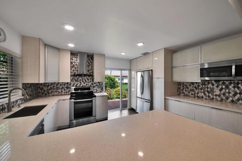 Tiny photo for 5529 Lakeview Mews Terrace, Boynton Beach, FL 33437 (MLS # B26006344)
