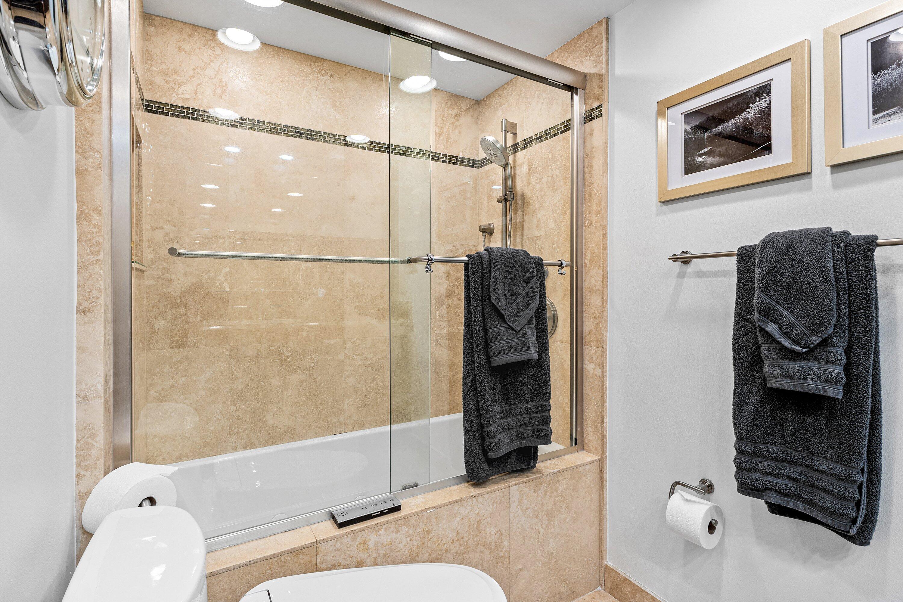 OCEAN TOWERS - Residential