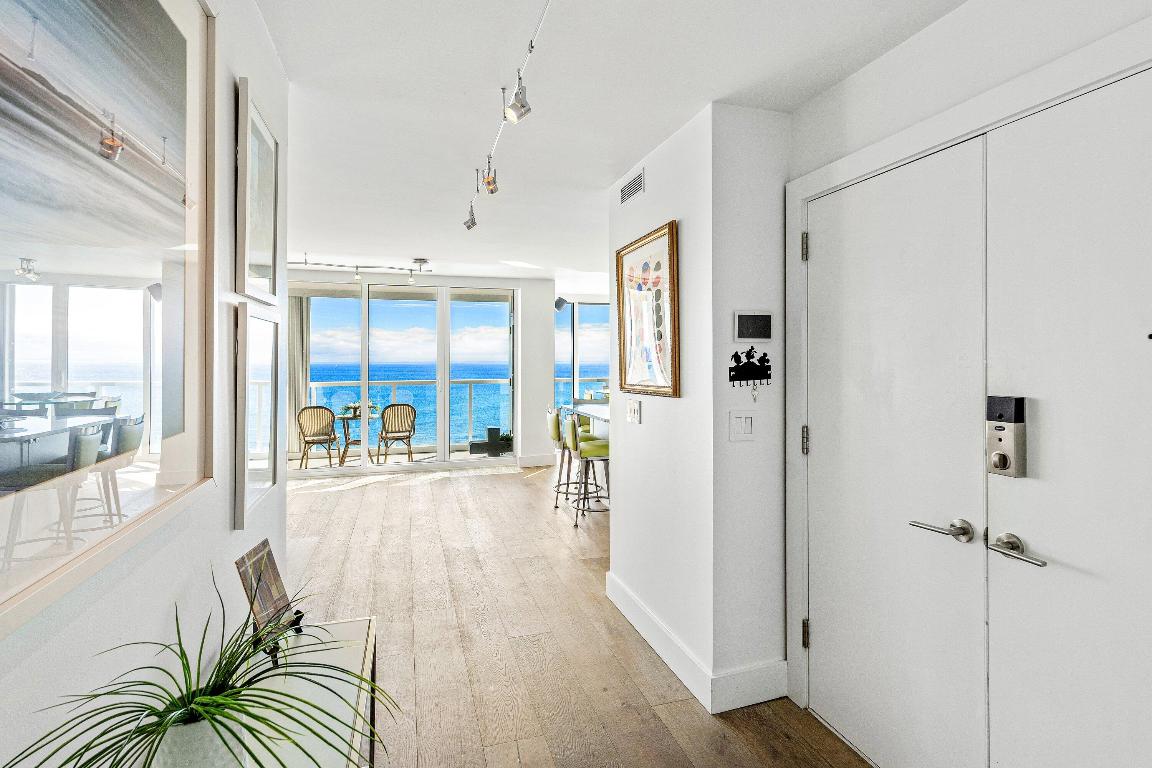 OCEAN TOWERS - Residential