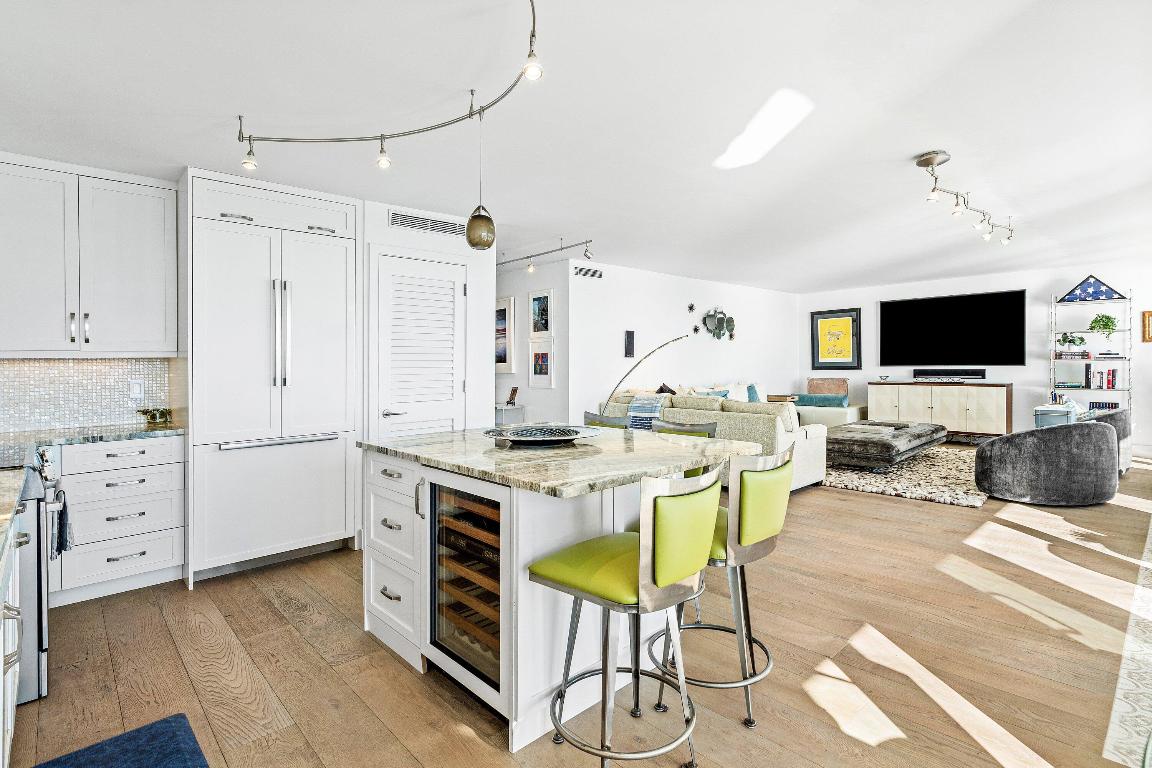 OCEAN TOWERS - Residential