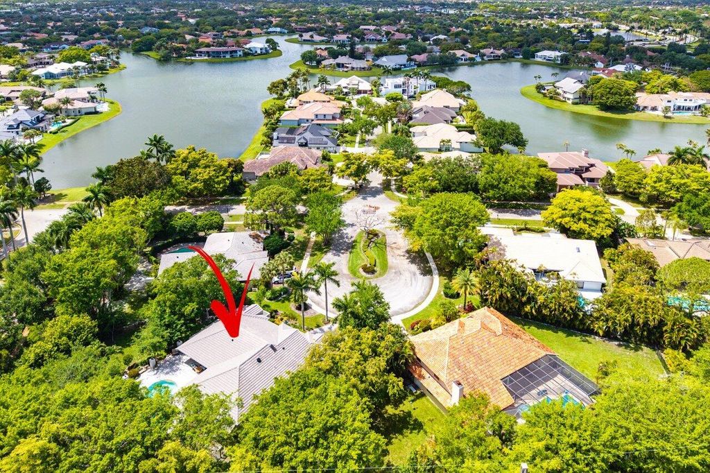 Photo of 3010 Hampton Circle, Boca Raton, FL 33434 (MLS # B26020444)