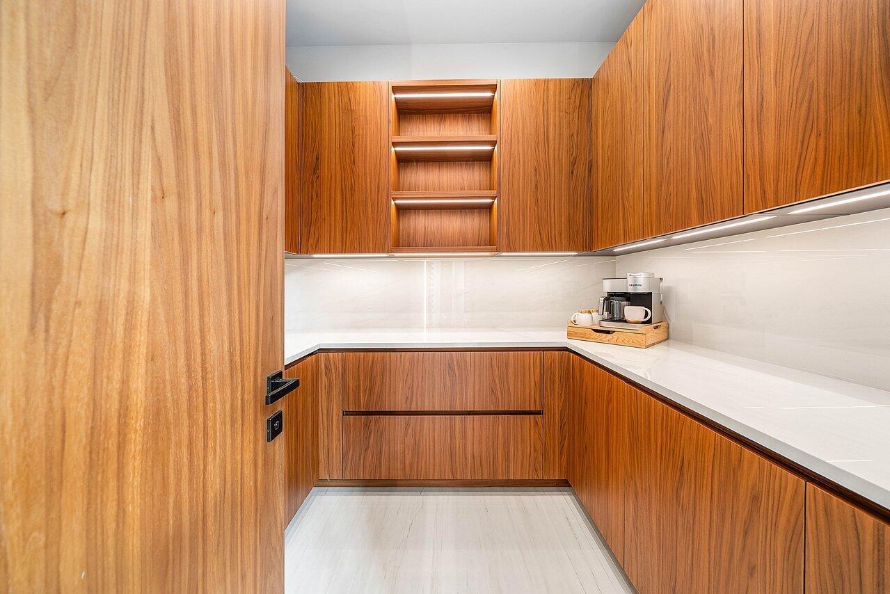 VENETIAN ISLES 3RD SEC - Residential