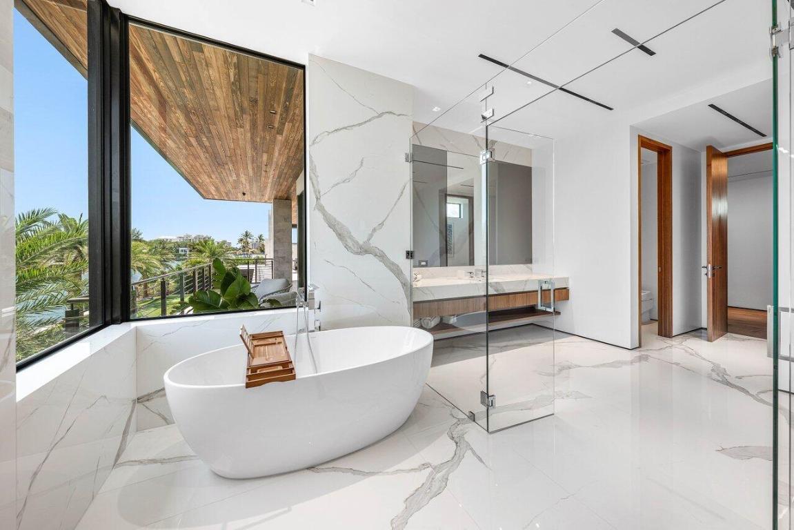 VENETIAN ISLES 3RD SEC - Residential