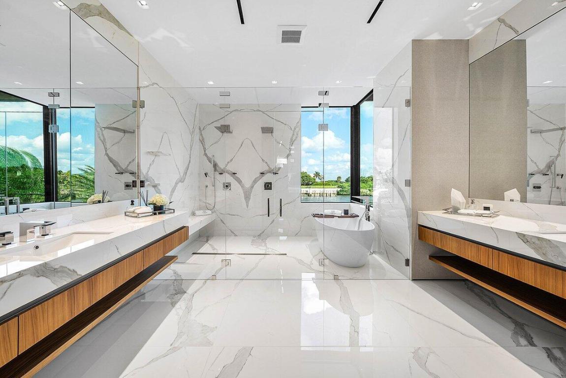 VENETIAN ISLES 3RD SEC - Residential